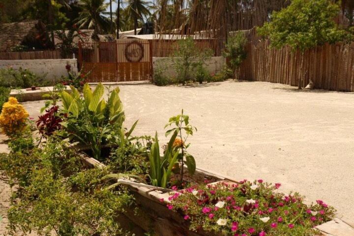 Steps To The Beach, Bungalow In Desired Location Villa Paje Bagian luar foto